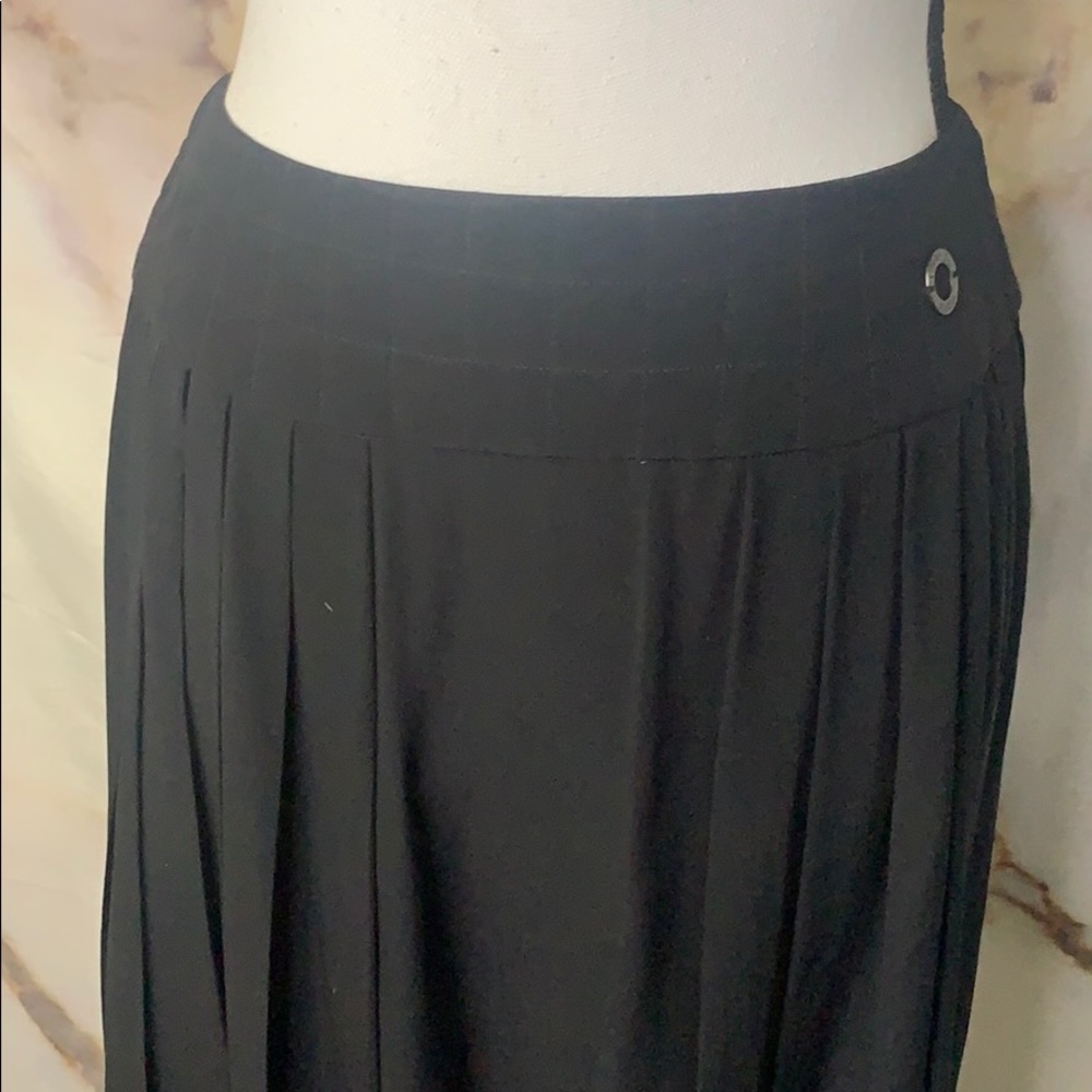 100% silk authentic Chanel black classic skirt - Picture 4 of 9